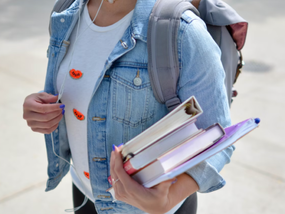 Joven rechaza ideología trans tras soñar con Dios
