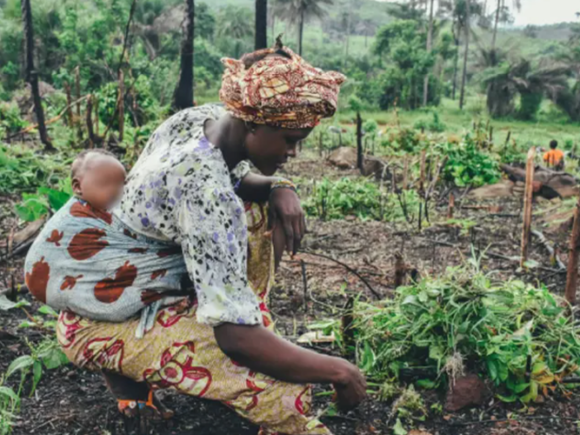 Madre y bebé muertos en ataque a aldea cristiana en Nigeria