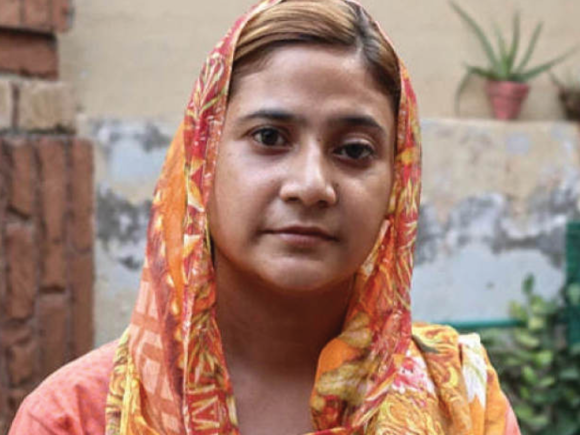 Niña cristiana paquistaní liberada de matrimonio forzado con secuestrador musulmán