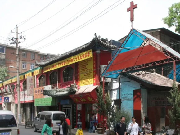 Iglesia multada en China por organizar un campamento de verano